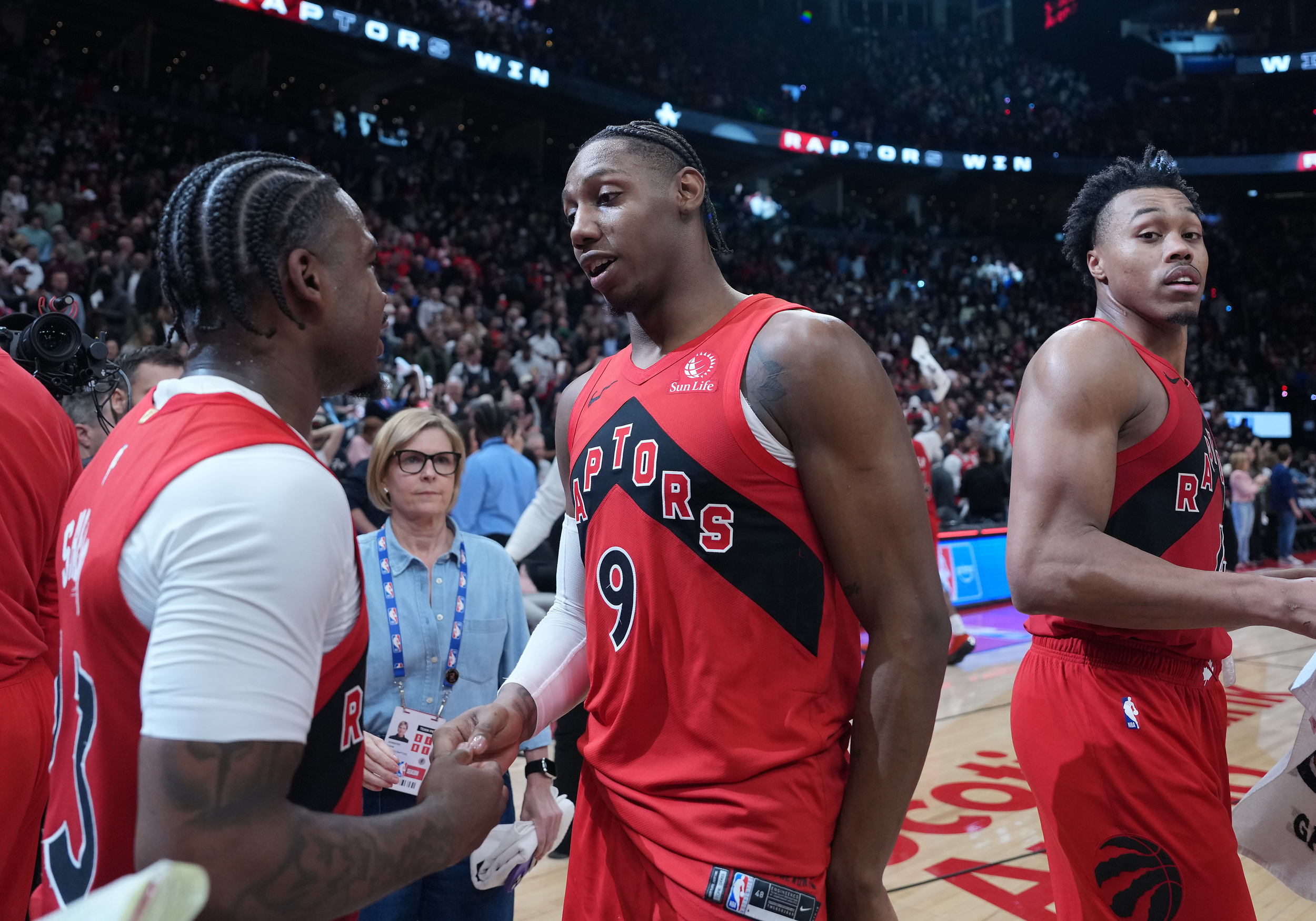 Raptors force Game 7 on last-second winner that took the most absurd bounce