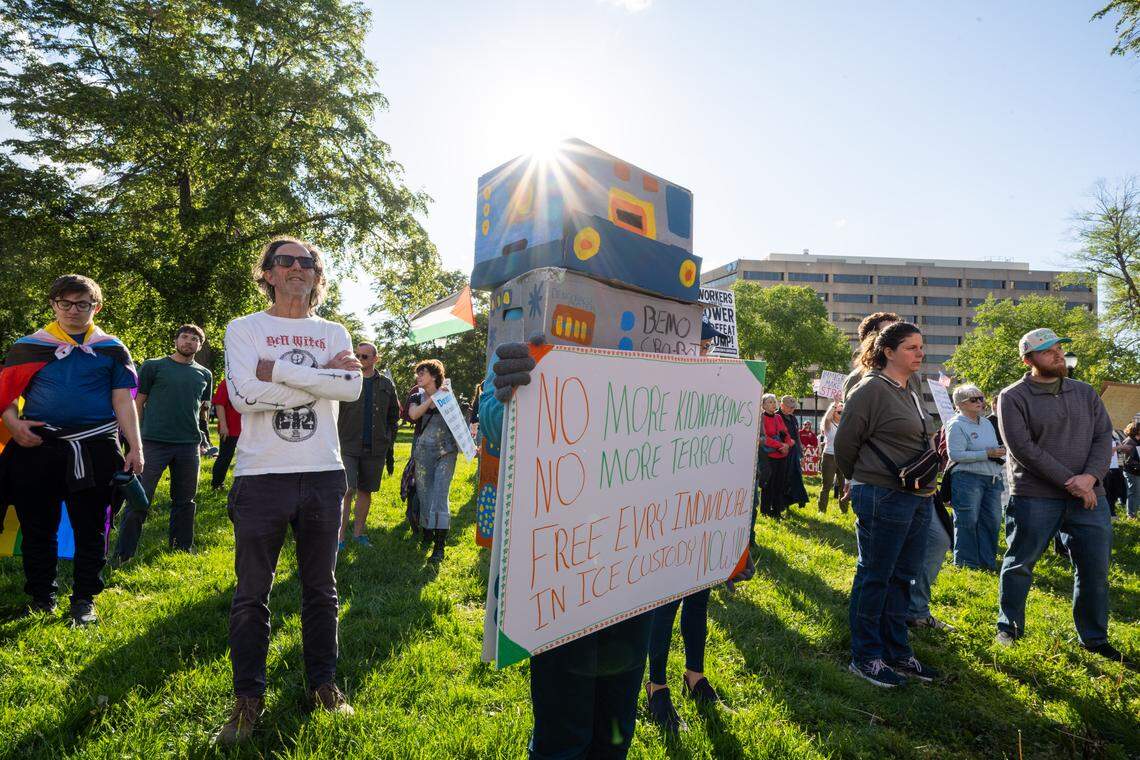 Protesters in Kansas City campaign for workers' rights after general strike