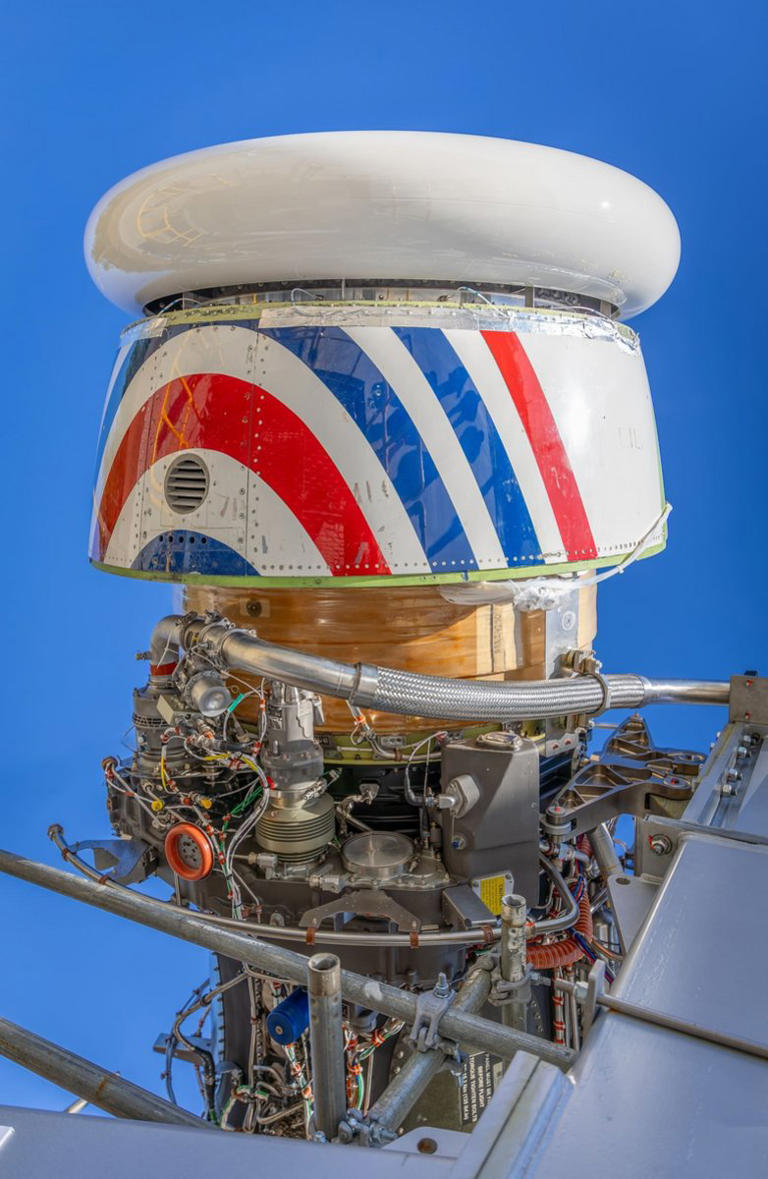 Un moteur complet d'avion tourne  pleine puissance  l'hydrogne pour la  premire fois au monde