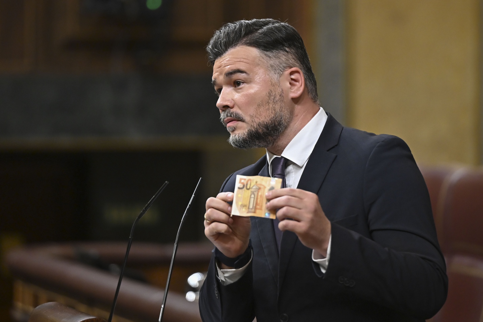 Guerra abierta entre ERC y Junts en el Congreso
