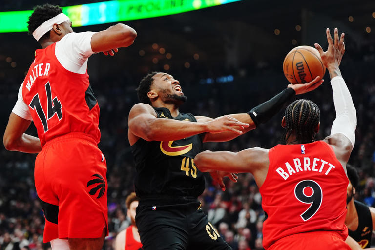 Barrett hits winning 3-pointer in OT as Raptors force Game 7, beat ...