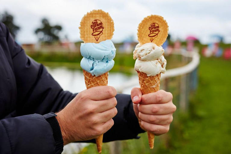 The Cheshire ice cream drive-in with golf buggies bringing treats to ...