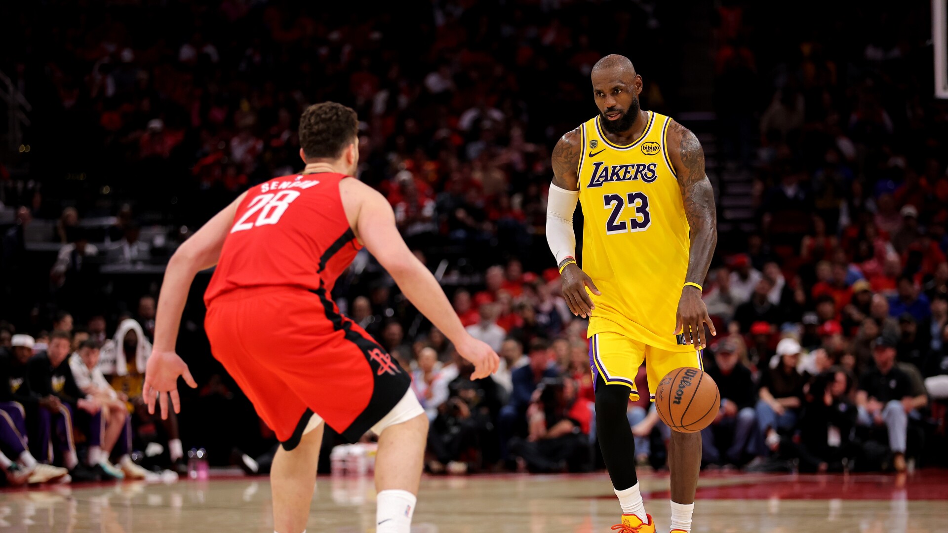 Lakers blow out ice-cold Rockets 98-78 to win series, advance to face ...