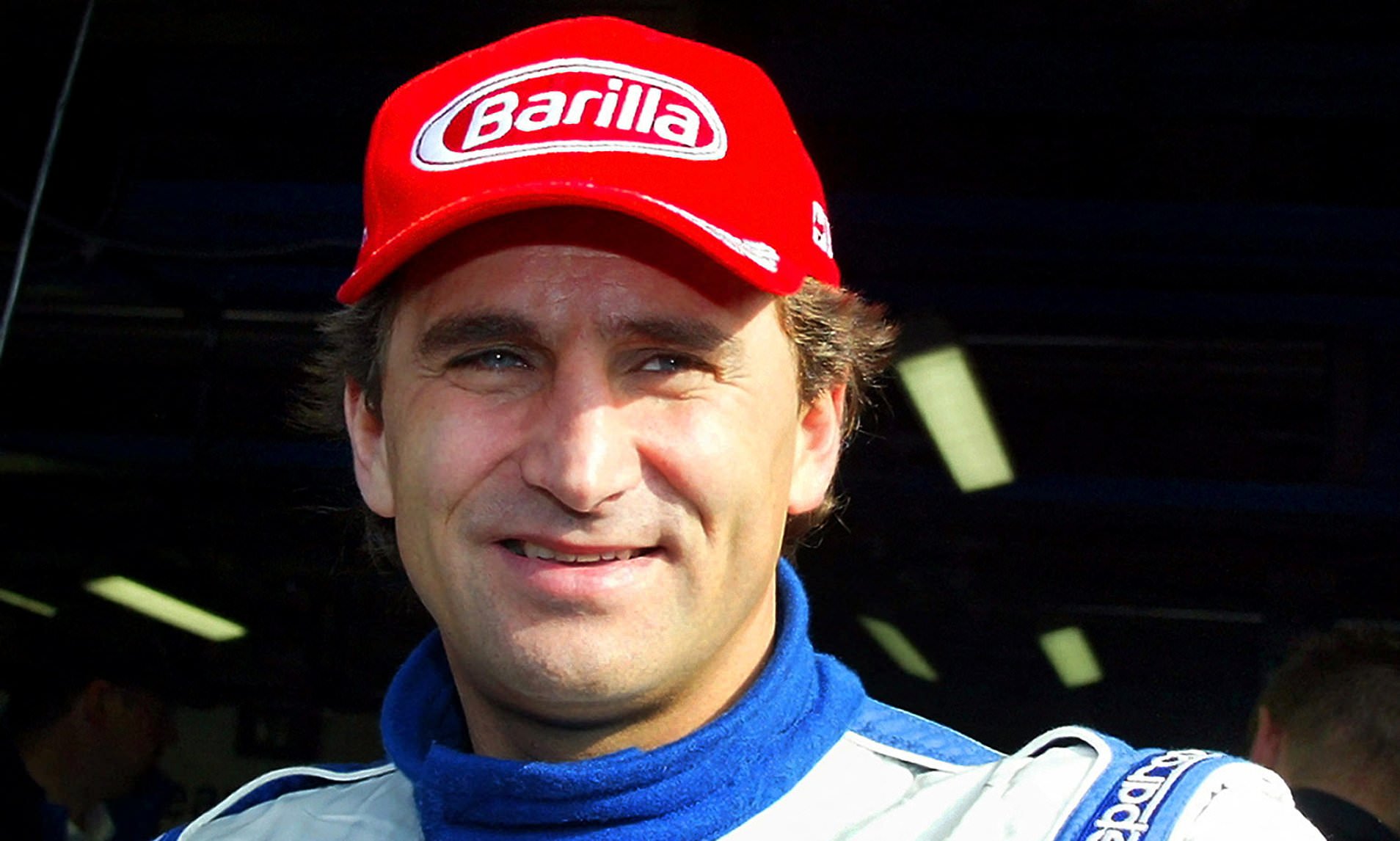 Ex-Formula One star who lost both of his legs and won four Paralympic ...