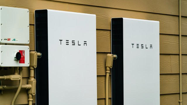 Homeowner shares how his Tesla Powerwall earned him $600 as a 'virtual ...