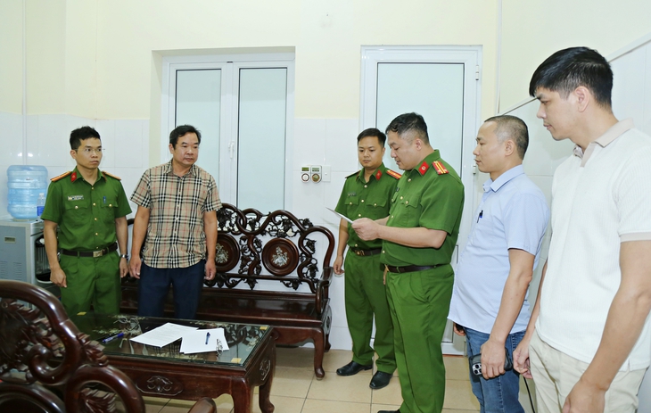 Bác sĩ, điều dưỡng tiếp tay làm giả bệnh án: 32 bị can bị khởi tố