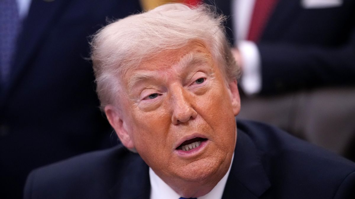 Trump post saying he had Comey 'arrested,' threatening Kimmel is fake. Here's proof