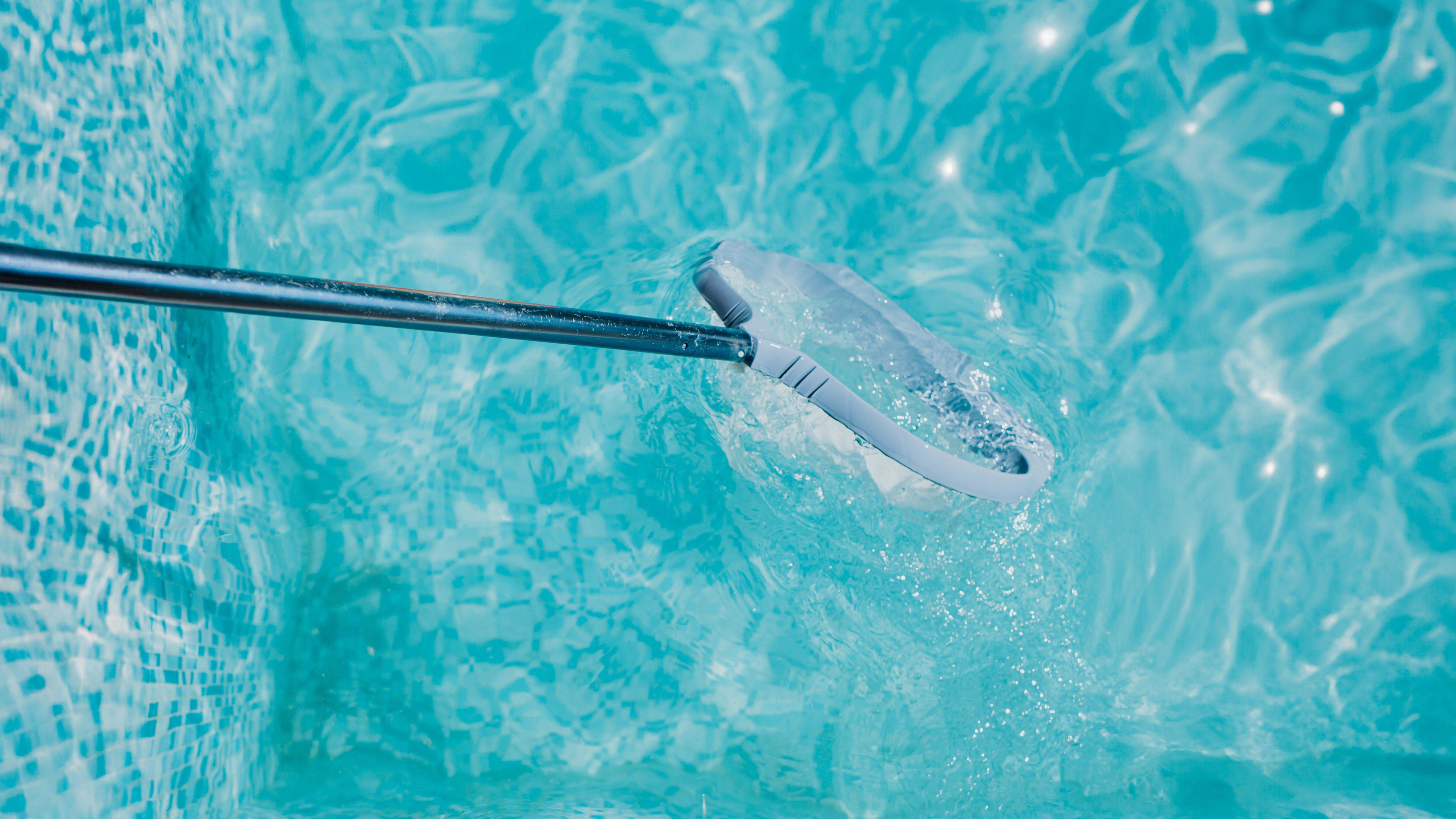 Swimming pool closed to 'diarrhoea incident'