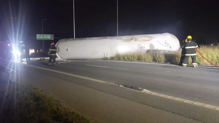 Tragedia en la autopista Córdoba-Rosario: un muerto por un choque de un ...