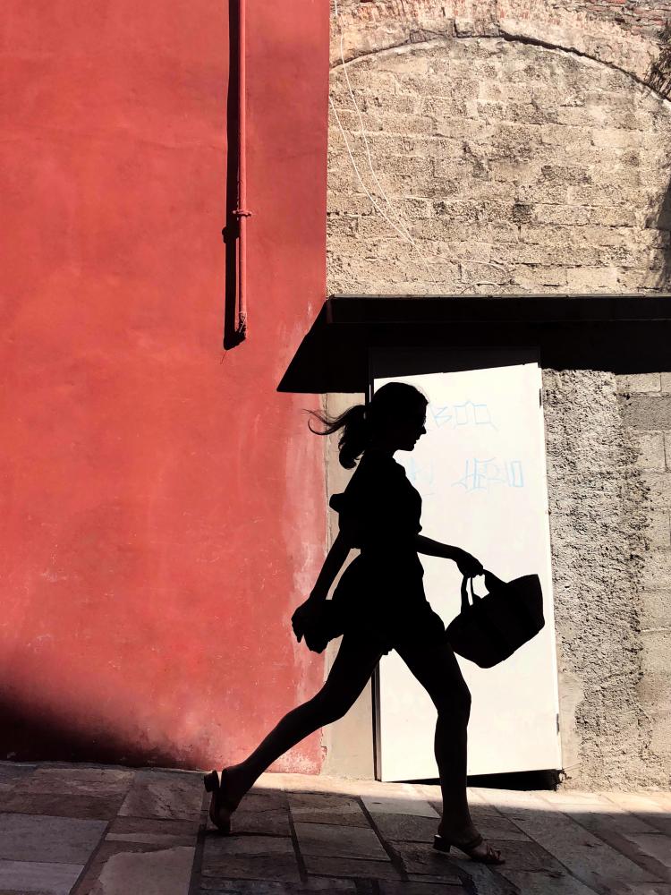 ‘Was she going to an appointment, maybe even a romantic one?': ASA's best phone picture