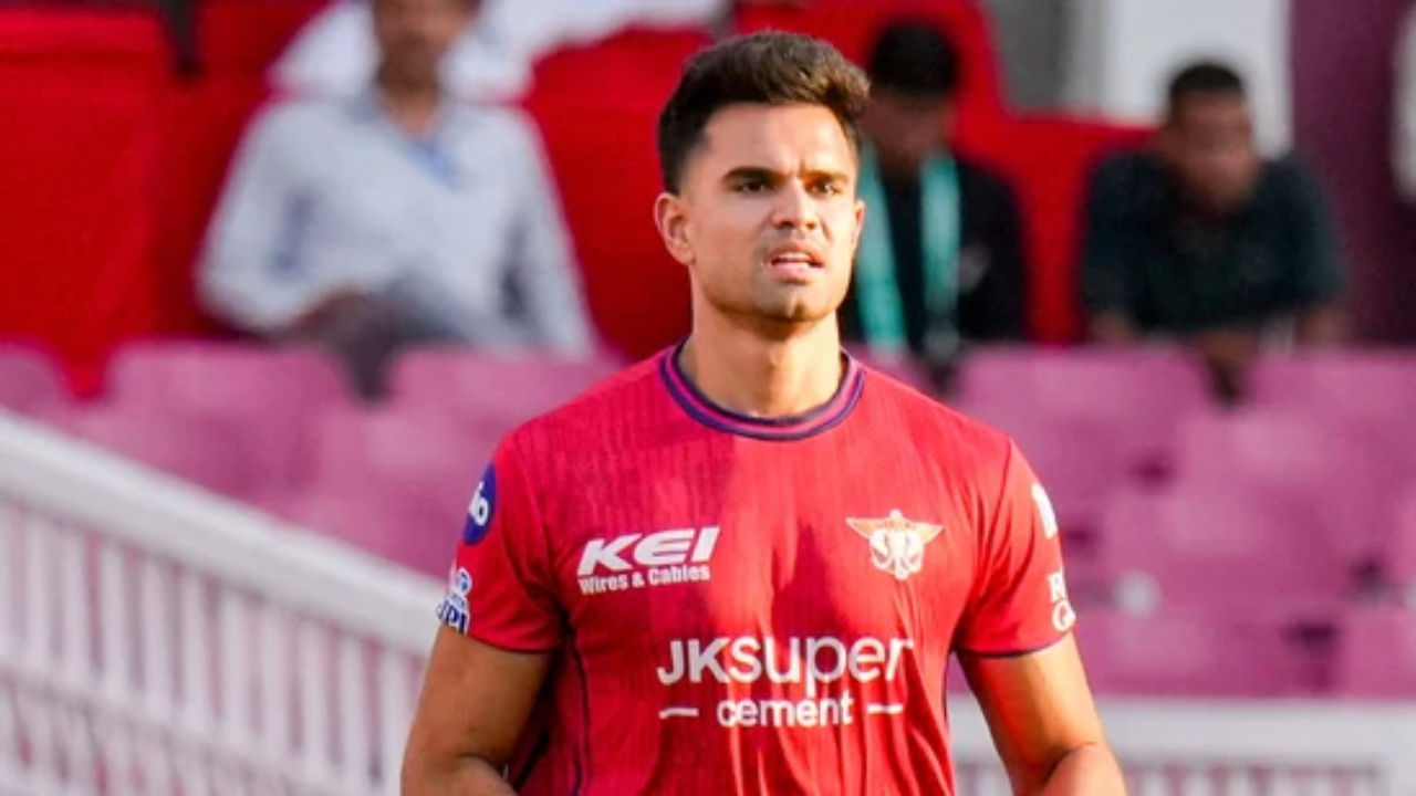 Arjun Tendulkar joins new team for huge salary, sparks massive bidding ...