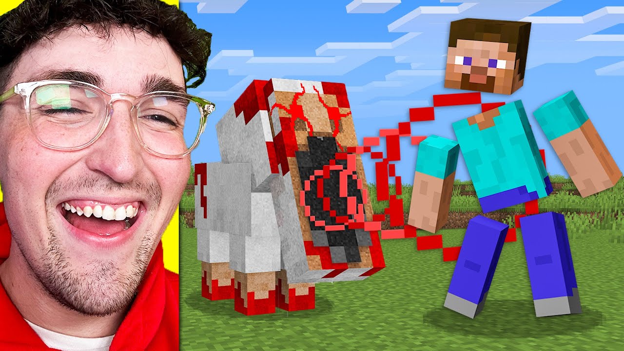 Creator terrifies his friend with blood-covered mobs in Minecraft