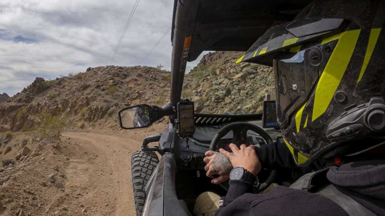 Driving 150 miles from Arizona to Nevada without paved roads
