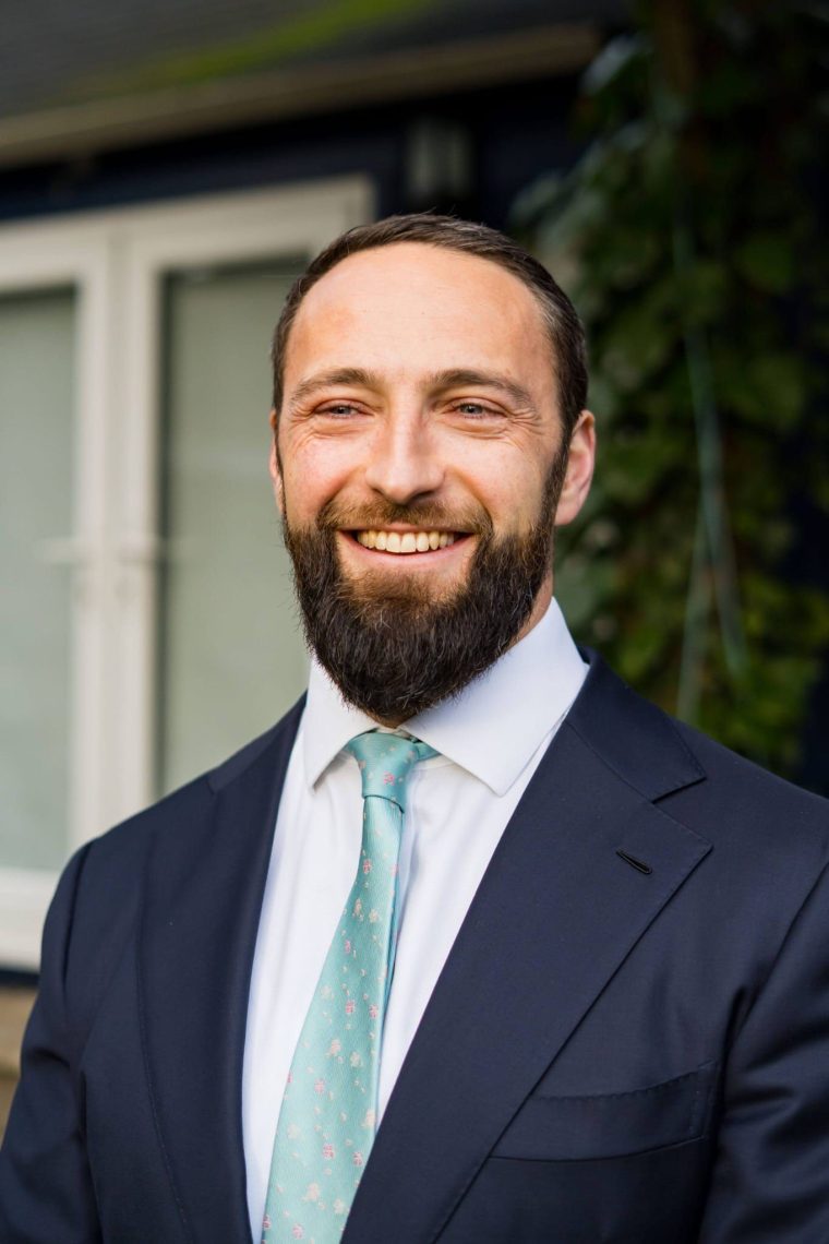 I’m a rabbi in London. People are discussing if they can stay in Britain