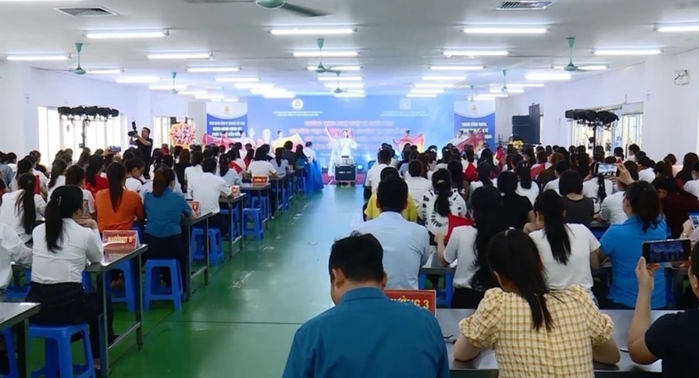 Thanh Hóa tăng cường phổ biến pháp luật cho người lao động