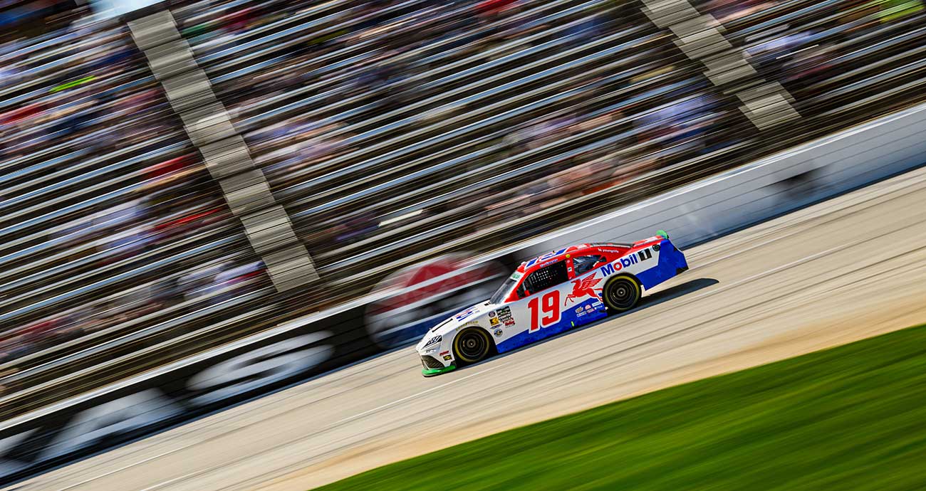 Brent Crews extends top-five string at Texas, becomes youngest Dash 4 ...