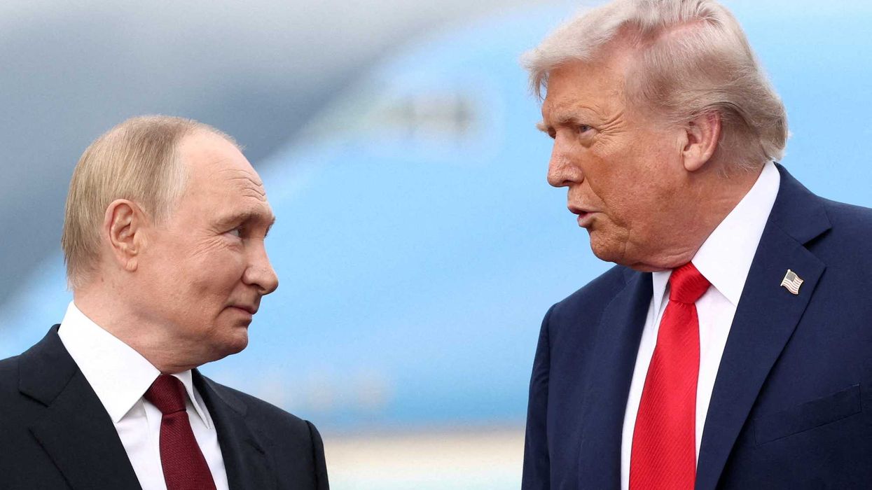 Republican says it's 'pretty clear' Trump is on team Putin