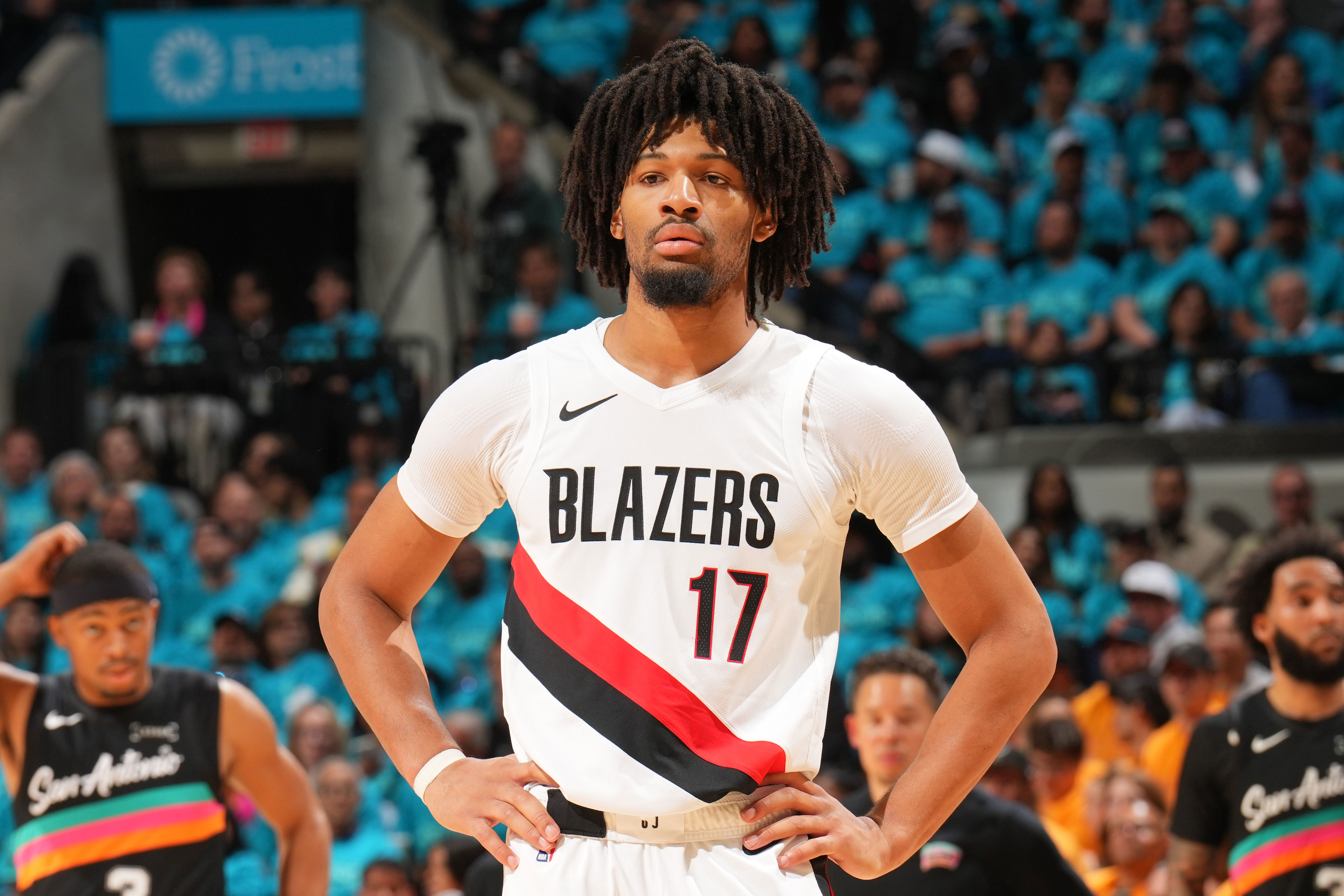 What should the Blazers do with Shaedon Sharpe?