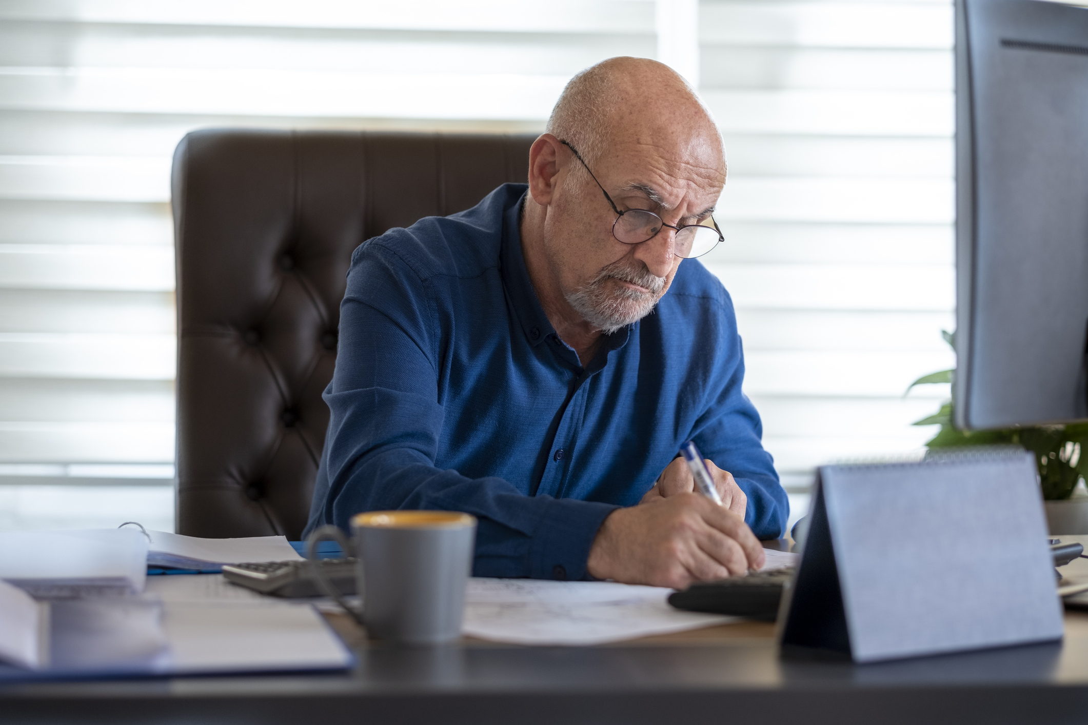 Inflation is back above 3%. Here's the retirement income strategy that ...