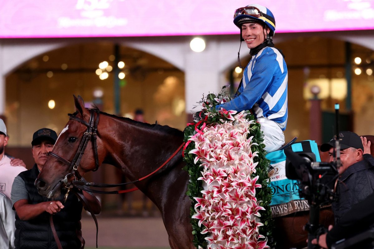 Always a Runner wins 2026 Kentucky Oaks
