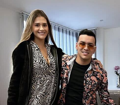 Esposa de Yeison Jiménez rompió el silencio y, por primera vez, habló tras la muerte del cantante: “Aún me duele”