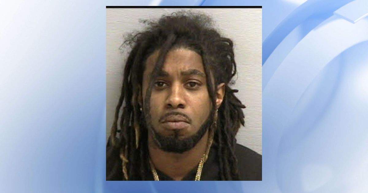 Man faces 16 charges after chase; drugs and weapons found in car