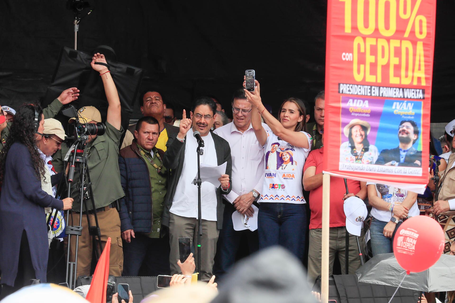 De la Espriella, Valencia y Fajardo cuestionan apoyo de Petro a ...