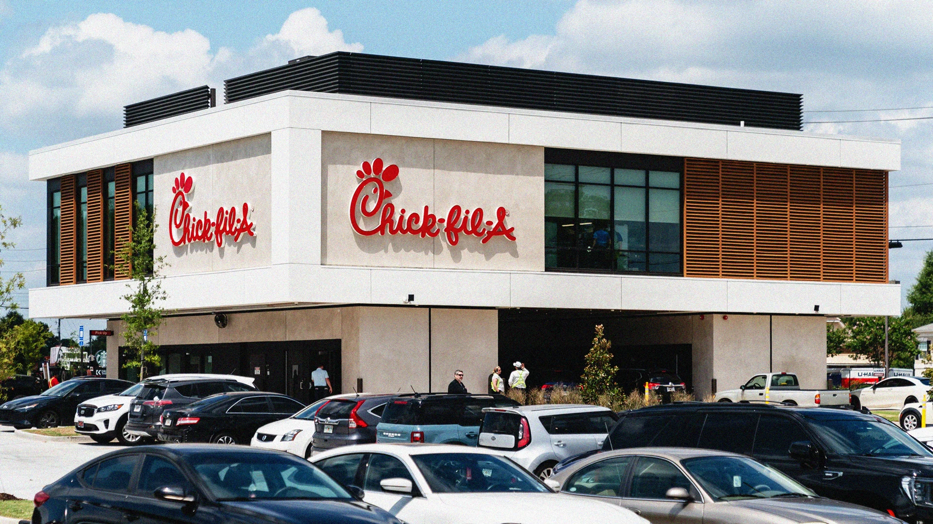 Chick-fil-A employee’s $80,000 mac and cheese scam leads to charges