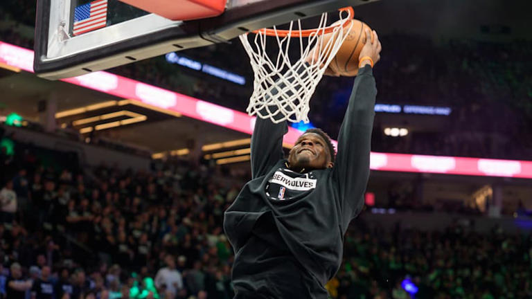 Edwards' health, Dosunmu's status, TSJ's breakout top 3 questions for ...