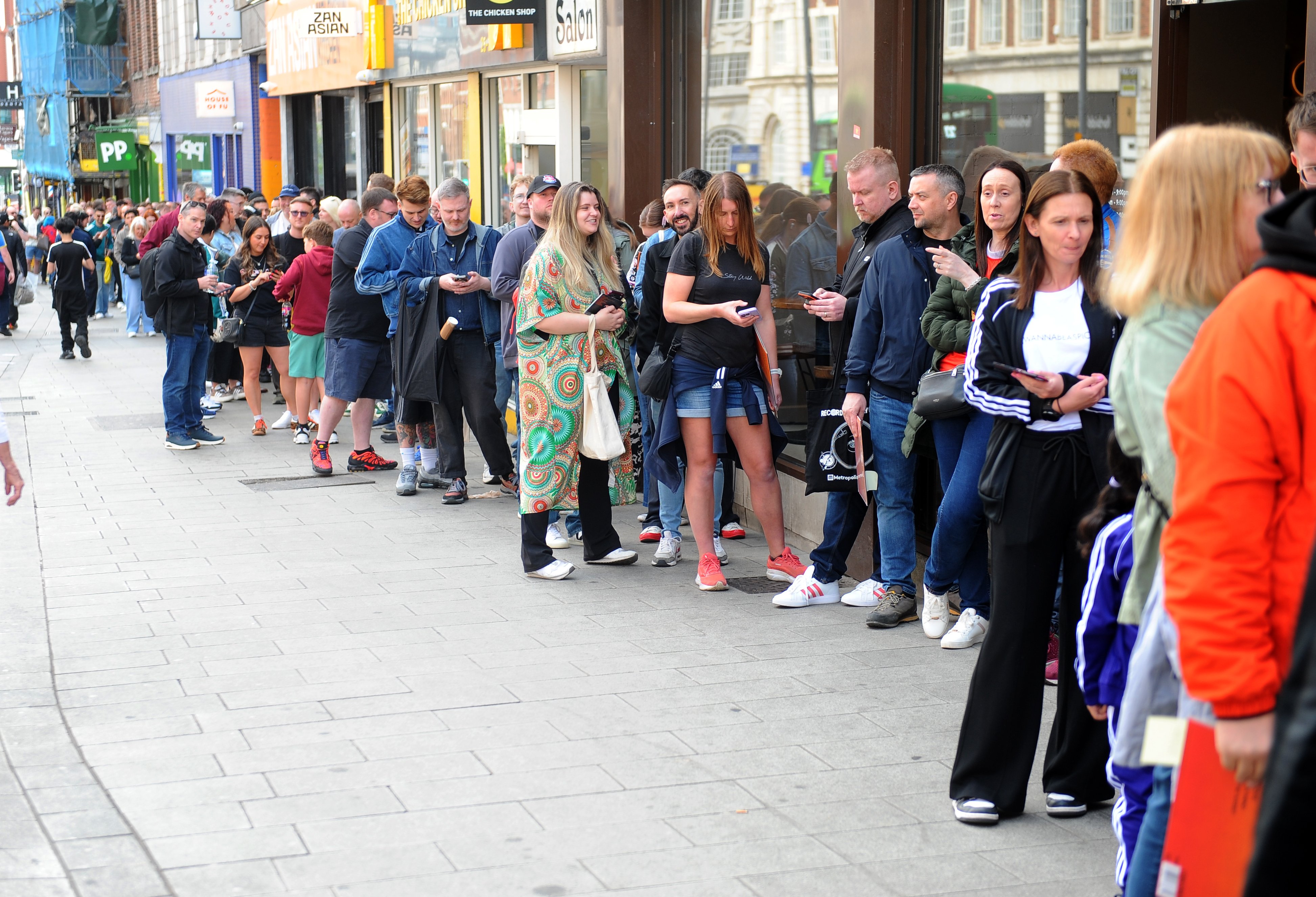 Big queues at Leeds record store as Mel C greets excited fans ahead of ...