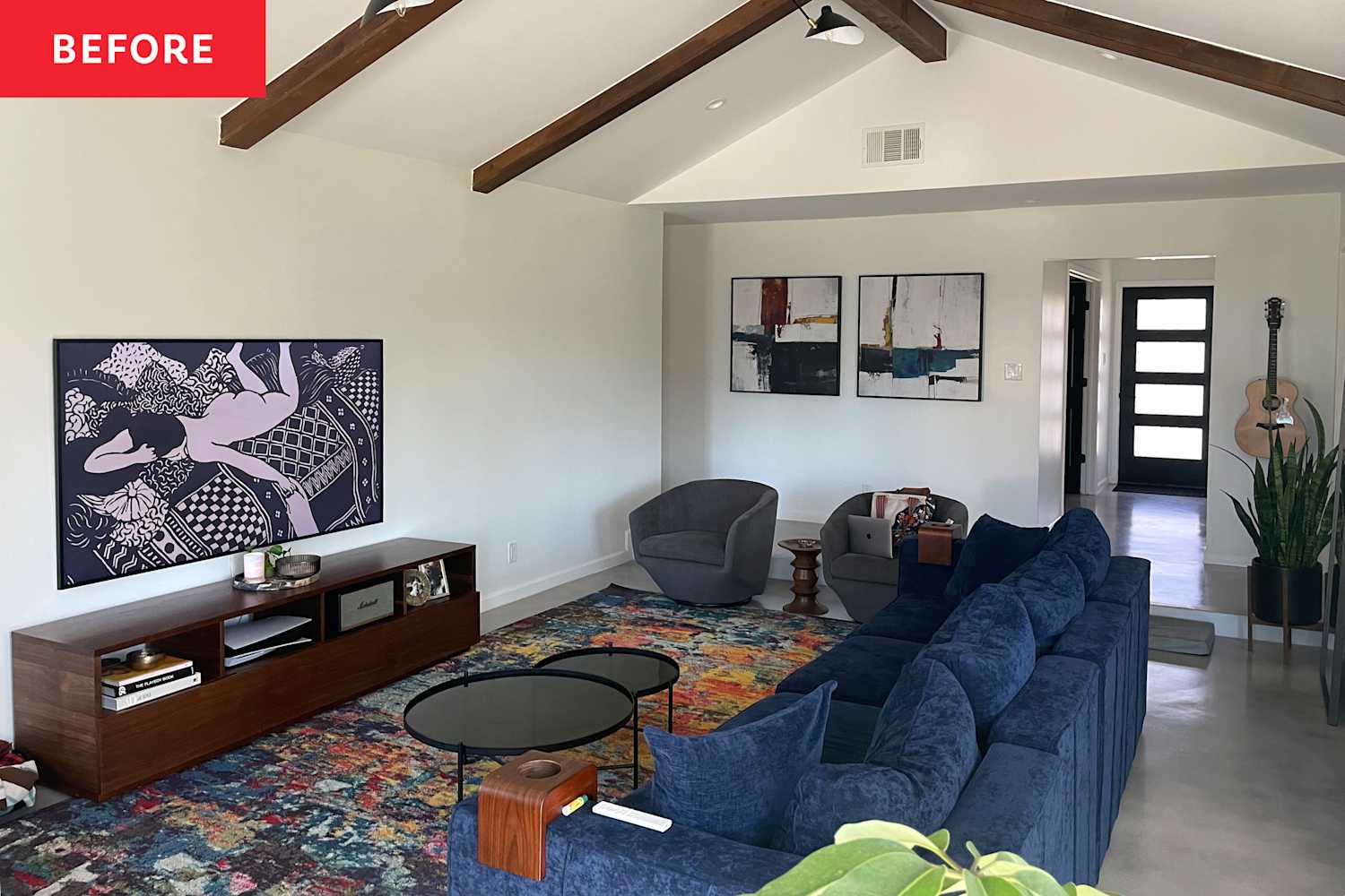 A designer took this 70's living room from gloomy to groovy (no reno ...