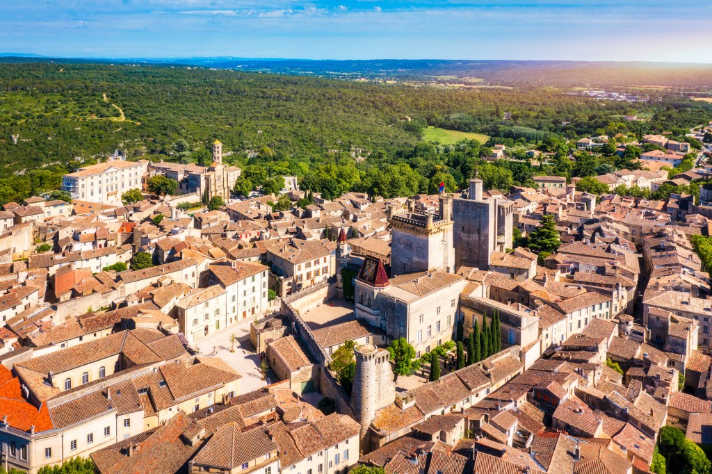 The 'Tuscany of France' is a chic tiny town that people used to call ...