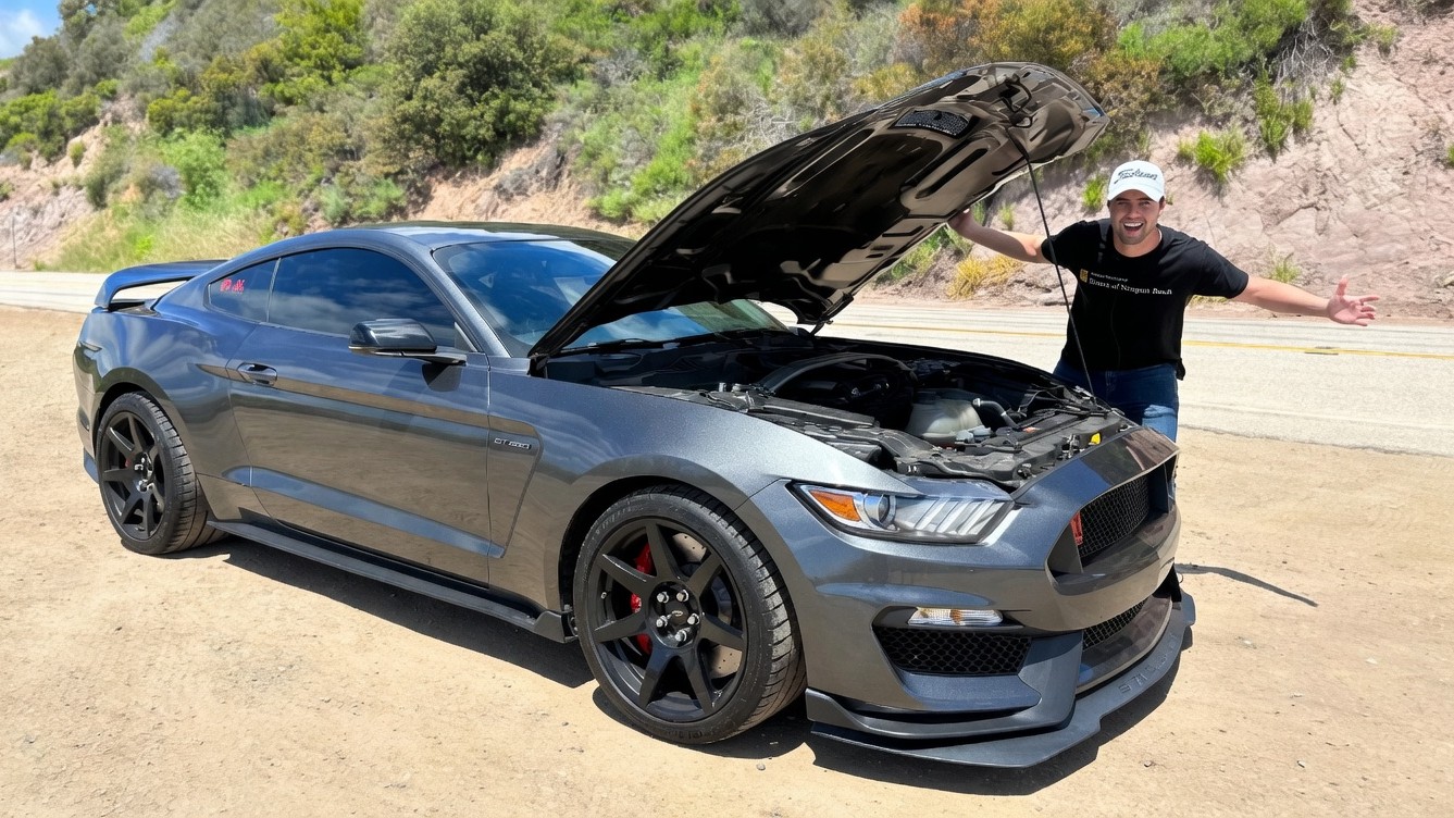 What makes the GT350R so special