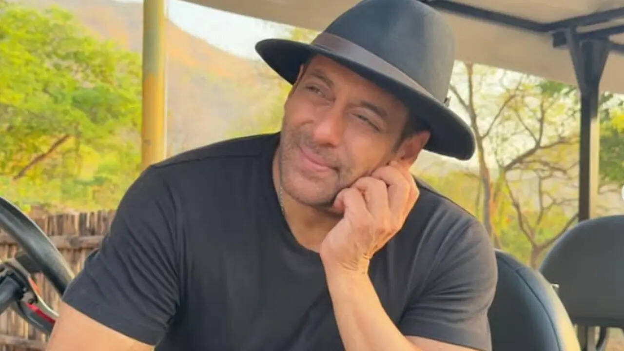Salman Khan gives glimpse into his personal philosophy; says, 'Topi ...
