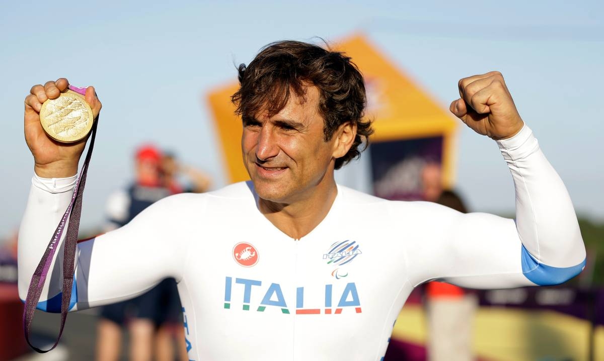 Alex Zanardi, auto racing champ who won Paralympic golds between life ...