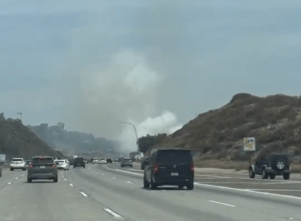 Cluster of brush fires spark along I-15 near SR-76 in North County