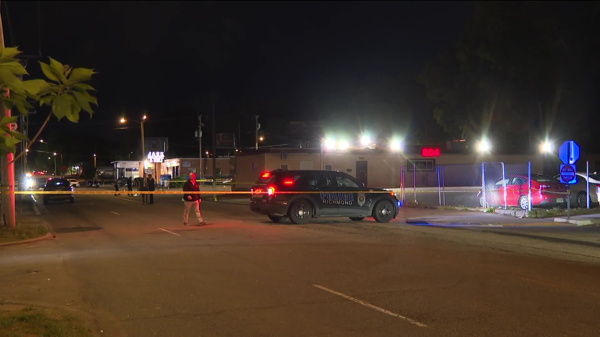 Man killed in double shooting near Richmond convenience store, Crime ...