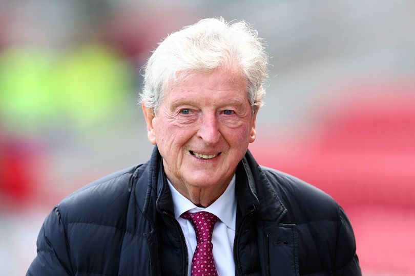 Roy Hodgson «no podría estar más feliz» tras la retirada del exentrenador del Liverpool.