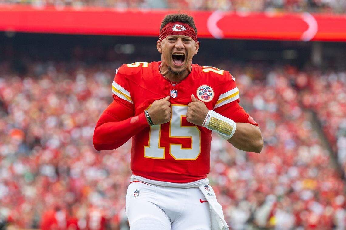 Chiefs are taking roster precautions with Patrick Mahomes as he rehabs ...