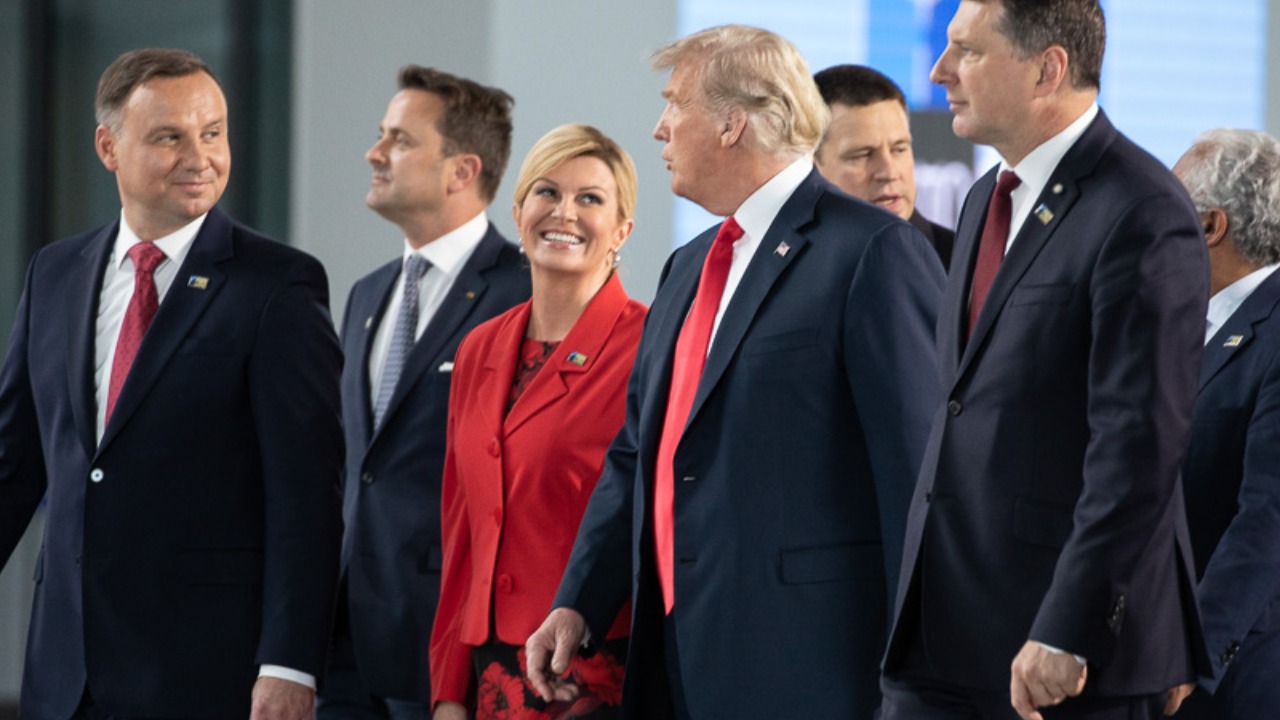 US pulls 5,000 troops from Germany — and Trump says "we're cutting a ...
