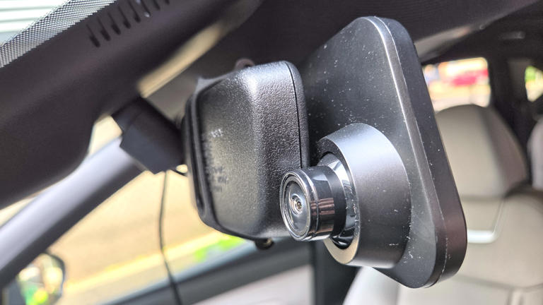 I tried a dash cam disguised as a rearview mirror — why it makes sense