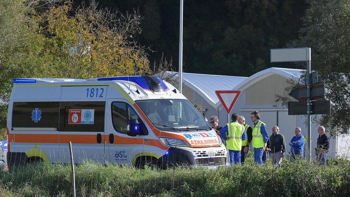Due giovani morti dopo incidente con scooter nella notte, trovati in un ...