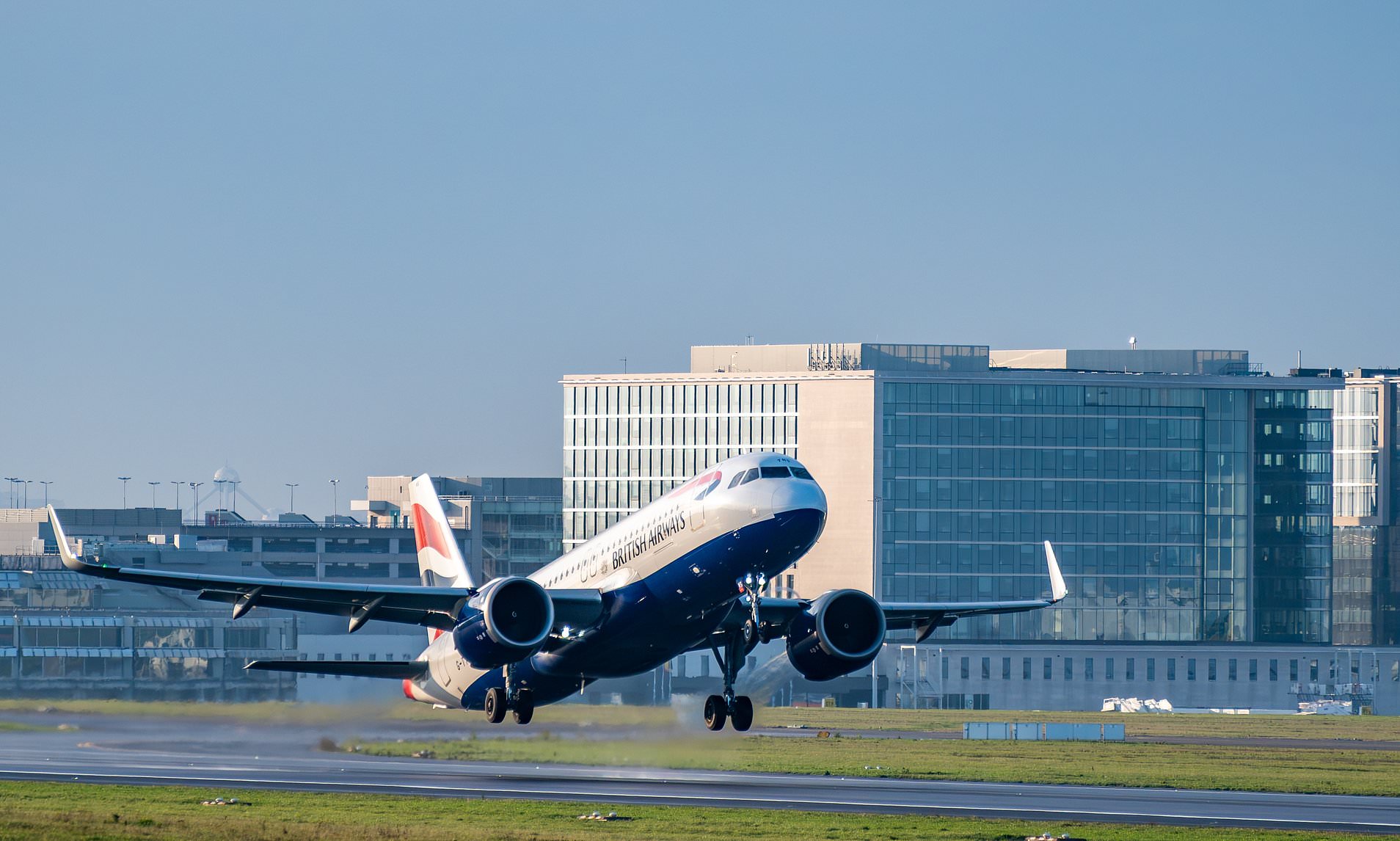 Airlines can cancel flights in advance if they face fuel shortages this ...