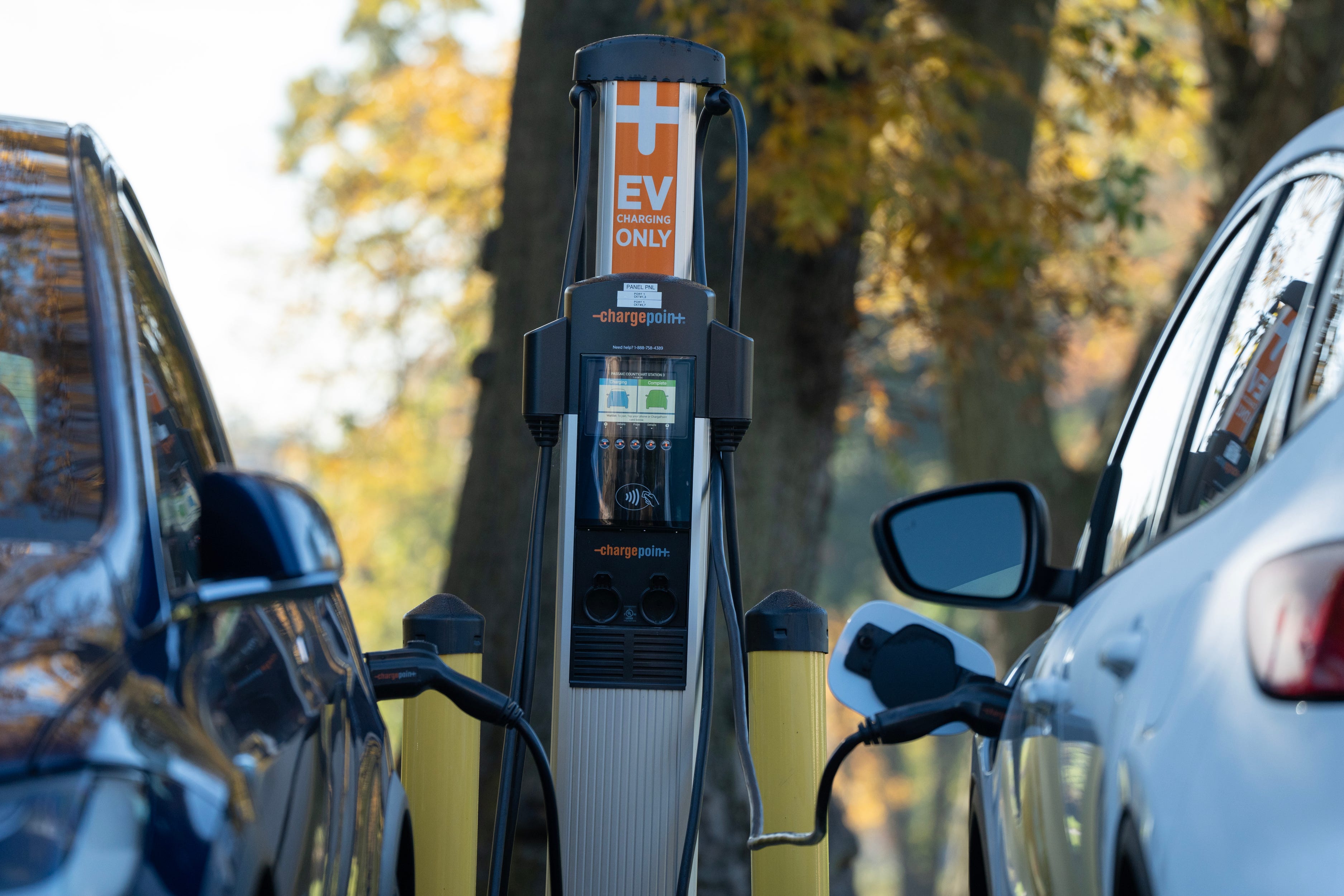 Image showcasing NJ hasn't built any EV charging stations with $300M in federal money