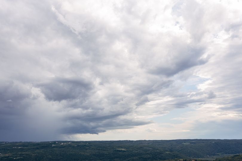Ireland weather: Met Eireann says it will be 'cool for time of year' in ...