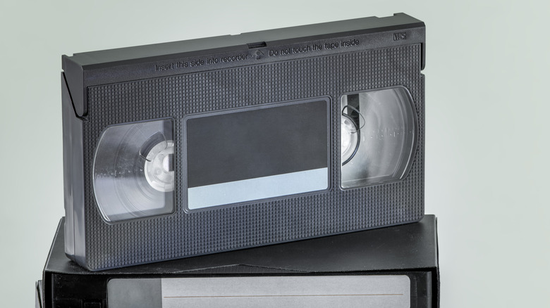 The VHS VS LaserDisc battle explained