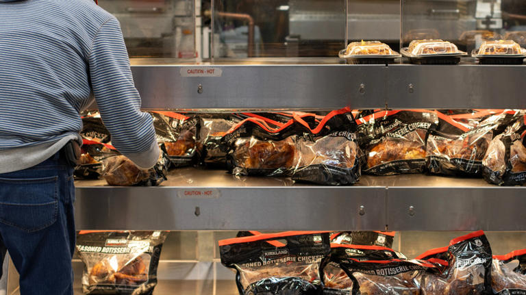 If you spot this rotisserie chicken red flag, leave that bird at the store