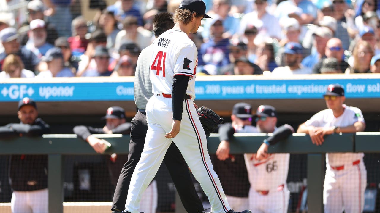 Twins lose Joe Ryan to elbow injury in win over Blue Jays