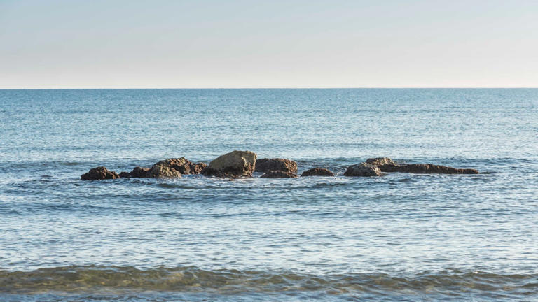 Tragedia en una playa de Valencia: mueren ahogados dos niños, un hombre ...