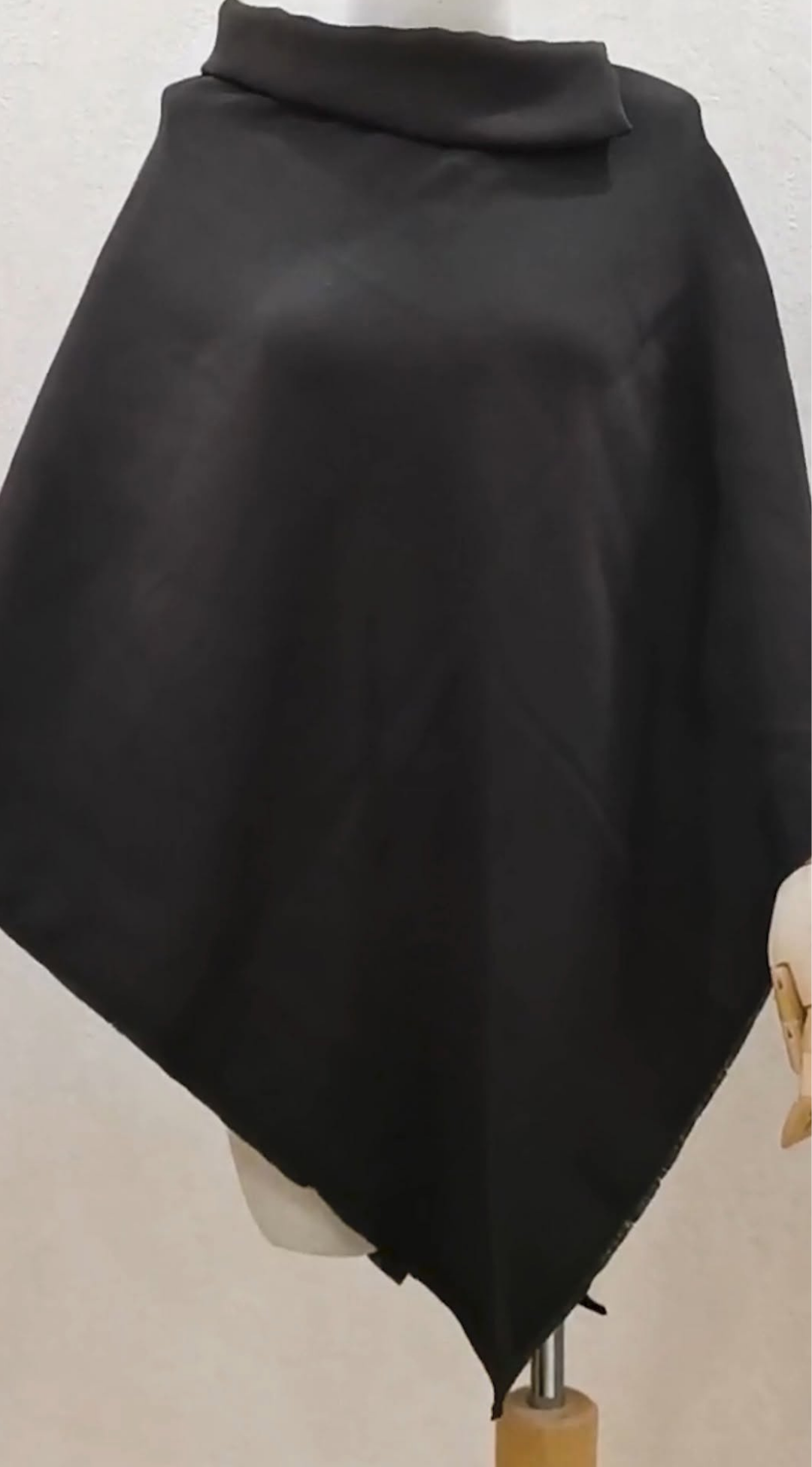 How to make a cashmere cape that looks expensive